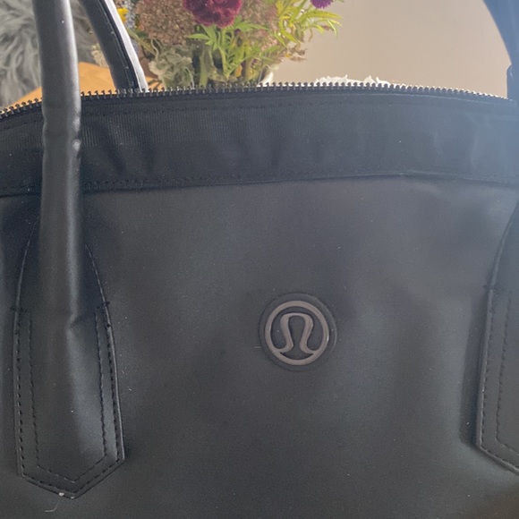 Lululemon gym bag in perfect condition - Picture 5 of 5